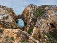 Filigraner Felsbogen nahe Ponta da Piedade